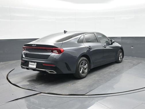 2022 Kia K5 LXS