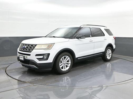 OXFORD WHITE 2016 Ford Explorer XLT