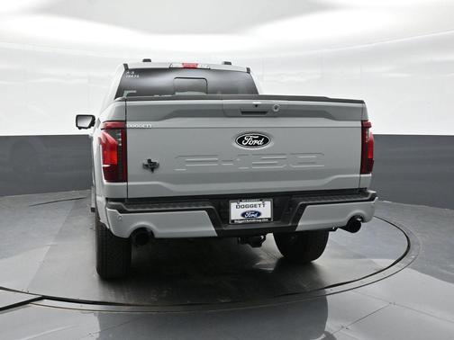 Avalanche 2026 Ford F-150 XLT