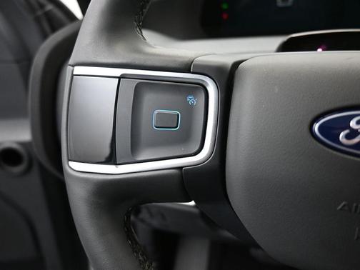 2025 Ford Expedition Max Active 4x4