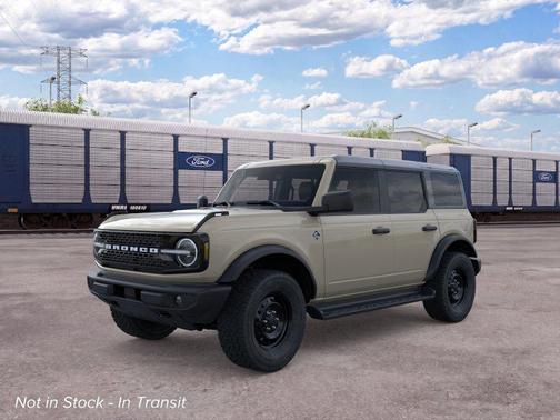 Desert Sand 2026 Ford Bronco Outer Banks
