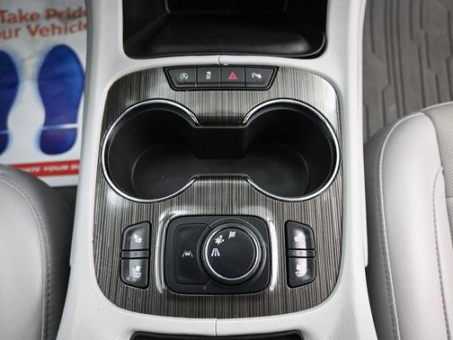 2022 GMC Acadia FWD SLT