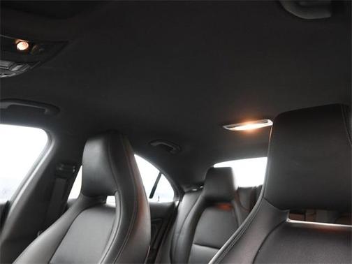2016 Mercedes-Benz CLA-Class Base