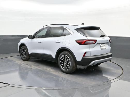 2025 Ford Escape PHEV SE