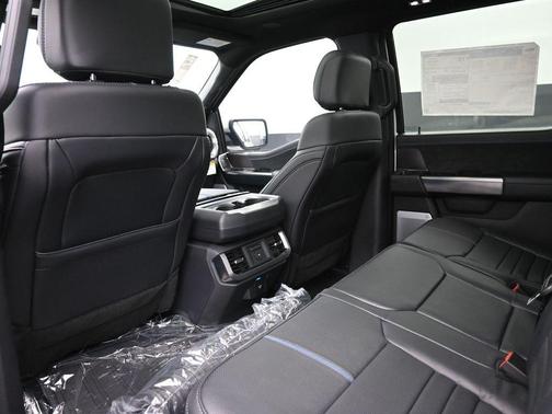 STAR WHITE METALLIC TRICOAT 2025 Ford F-150 Platinum