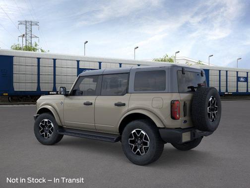 DESERT SAND 2026 Ford Bronco Outer Banks