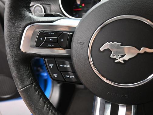 2021 Ford Mustang EcoBoost
