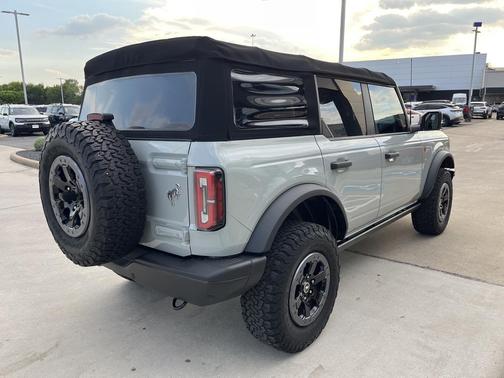 2021 Ford Bronco Badlands