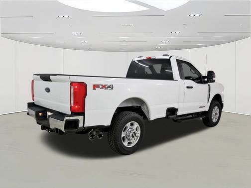 2025 Ford F-350 XLT