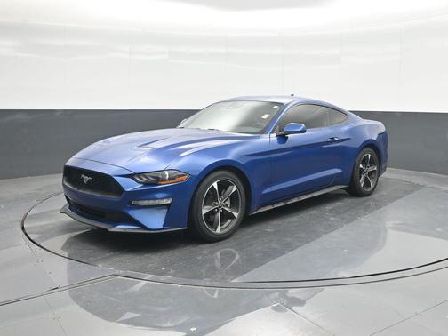 2022 Ford Mustang EcoBoost