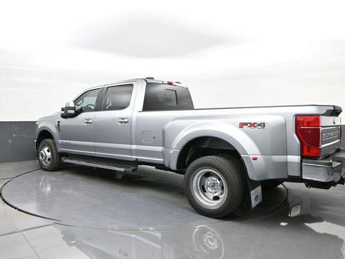 2022 Ford F-350 Lariat