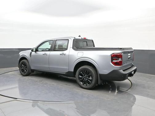 ICONIC SILVER METALLIC 2023 Ford Maverick Lariat