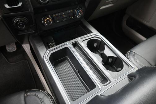 AGATE BLACK 2019 Ford F-150 XLT