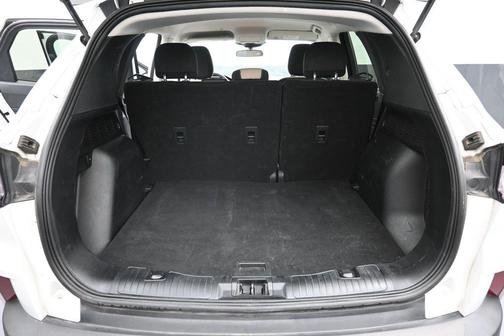 OXFORD WHITE 2021 Ford Escape SE