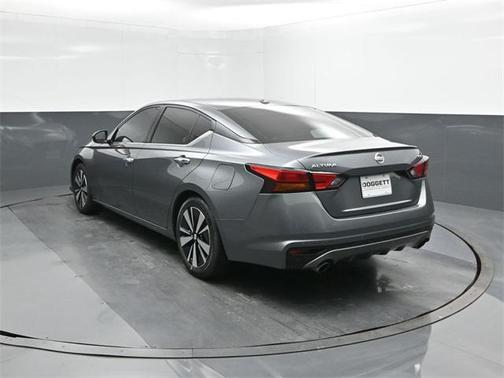 2020 Nissan Altima 2.5 SV