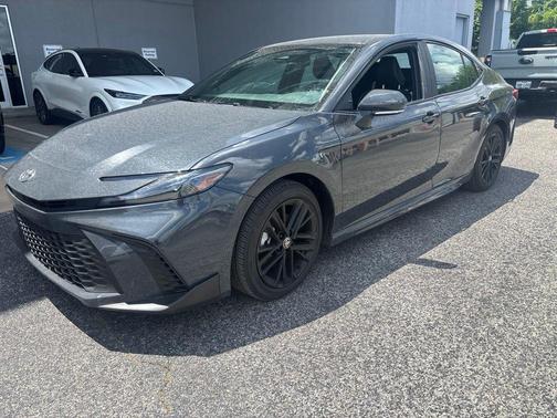 Underground 2026 Toyota Camry SE