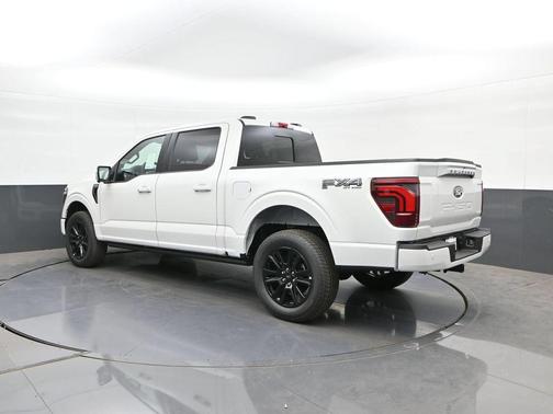 Star White Metallic Tri-Coat 2026 Ford F-150 Platinum