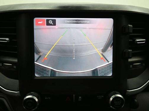 2022 RAM 2500 Big Horn Crew Cab 4x4 8' Box