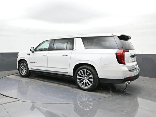 White Frost Tricoat 2021 GMC Yukon XL Denali