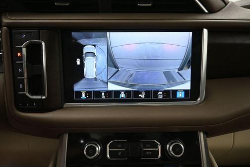 White Frost Tricoat 2021 GMC Yukon XL Denali