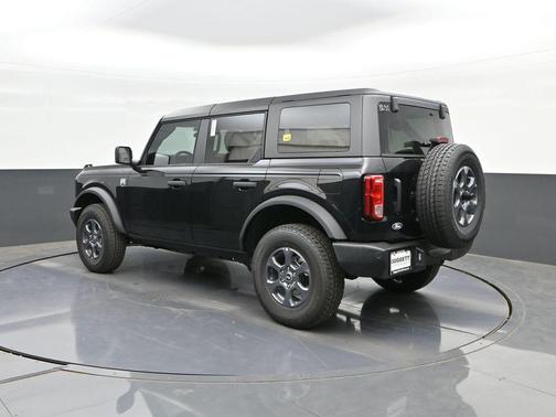 SHADOW BLACK 2026 Ford Bronco Big Bend