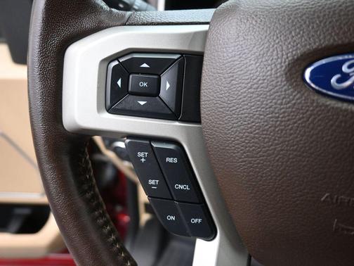RUBY RED METALLIC TINTED CC 2018 Ford F-150 Lariat