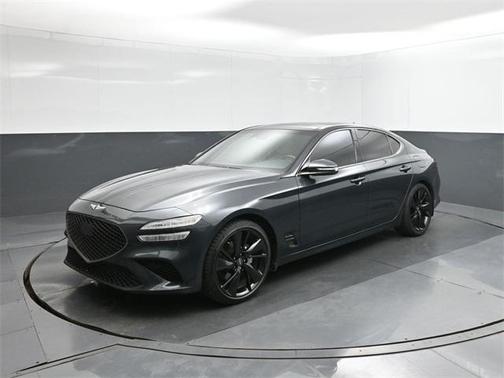 2023 Genesis G70 2.0T RWD