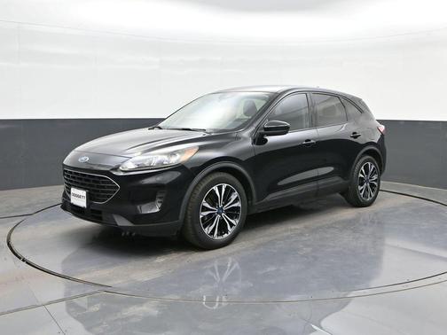 Black 2021 Ford Escape SE
