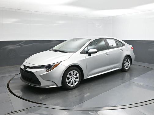 Classic Silver Metallic 2024 Toyota Corolla LE