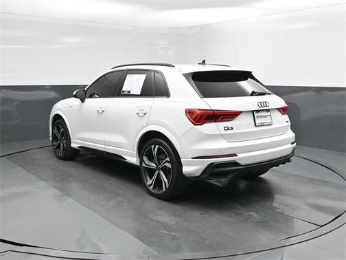 2024 Audi Q3 45 S line Premium Plus