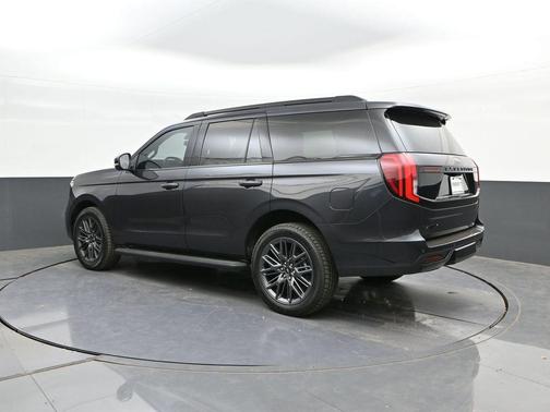 DARK MATTER GRAY METALLIC 2026 Ford Expedition Platinum