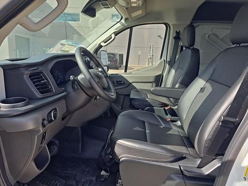 Oxford White 2025 Ford Transit-250 Base