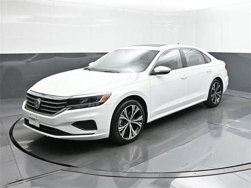 2022 Volkswagen Passat 2.0T SE