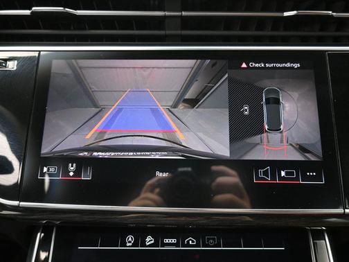 2024 Audi Q7 45 Premium Plus