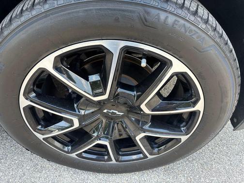 Graywood Metallic 2021 Chevrolet Tahoe 4WD RST