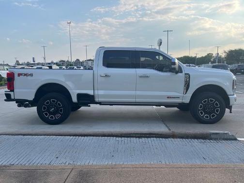 2024 Ford F-350 PLATINUM