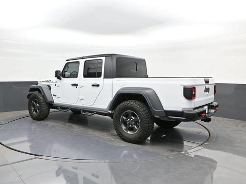 Bright White Clearcoat 2021 Jeep Gladiator Rubicon