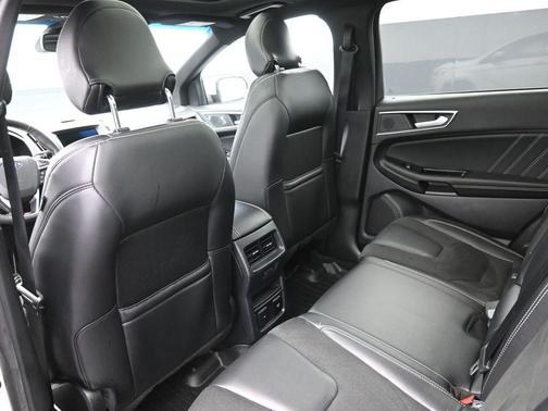 WHITE PLATINUM MET TRI-COAT 2019 Ford Edge ST