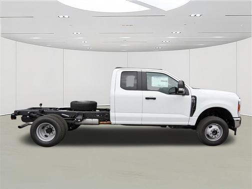 2025 Ford F-350 XL