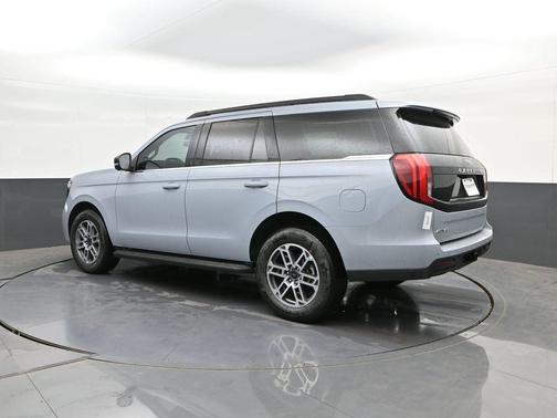 GLACIER GRAY MET TRI-COAT 2026 Ford Expedition Active