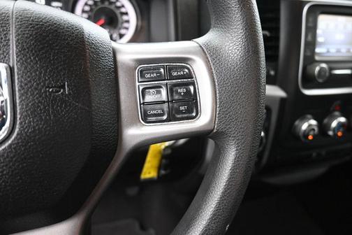 Delmonico Red Pearlcoat 2024 RAM 1500 Classic SLT