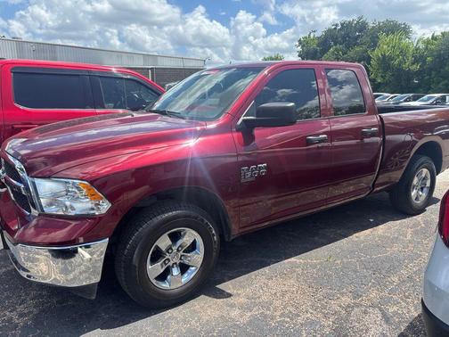 Delmonico Red Pearlcoat 2024 RAM 1500 Classic SLT