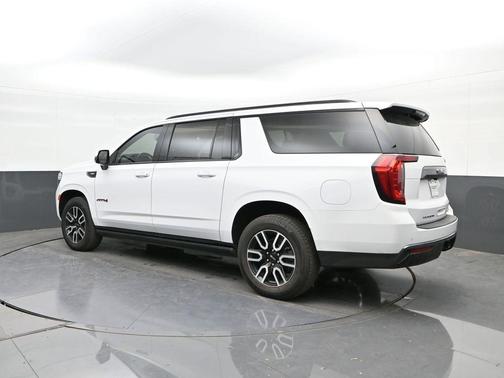 2024 GMC Yukon XL 4WD AT4