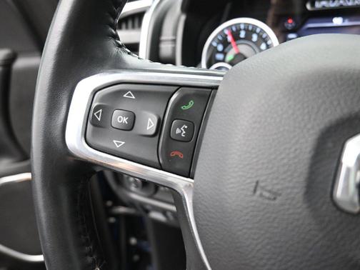 Patriot Blue Pearlcoat 2023 RAM 1500 Laramie