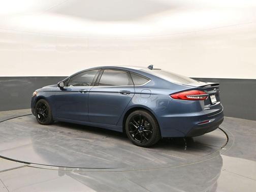 Blue 2019 Ford Fusion SE