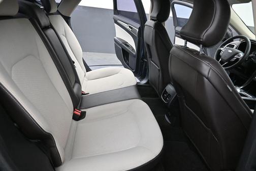 Blue 2019 Ford Fusion SE