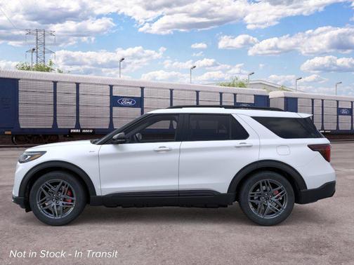 Star White Metallic Tri-Coat 2026 Ford Explorer ST-Line