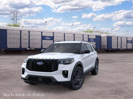 Star White Metallic Tri-Coat 2026 Ford Explorer ST-Line