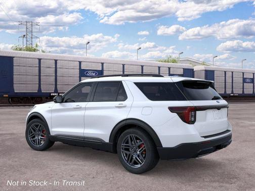Star White Metallic Tri-Coat 2026 Ford Explorer ST-Line