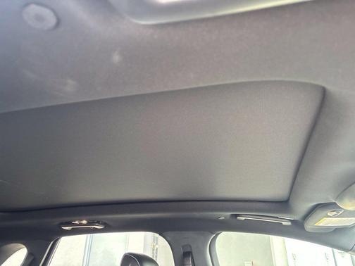 Star White Metallic Tri-Coat 2022 Ford Edge ST